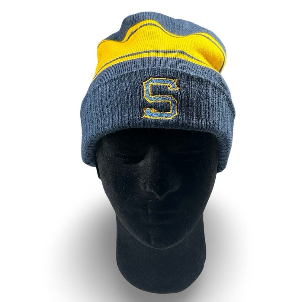 Nike Game Day Beanie‎ Sporty Athletic Football Hockey Swag Fan Outdoors Winter